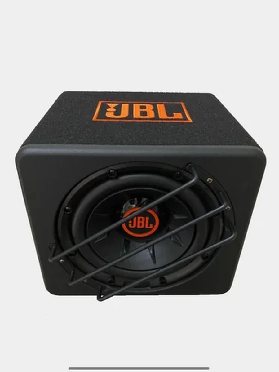Автомобильный сабвуфер JBL