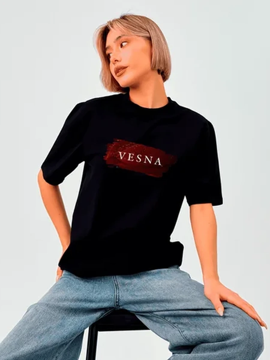 Футболка базовая Унисекс Черная  XL с принтом «VESNA»