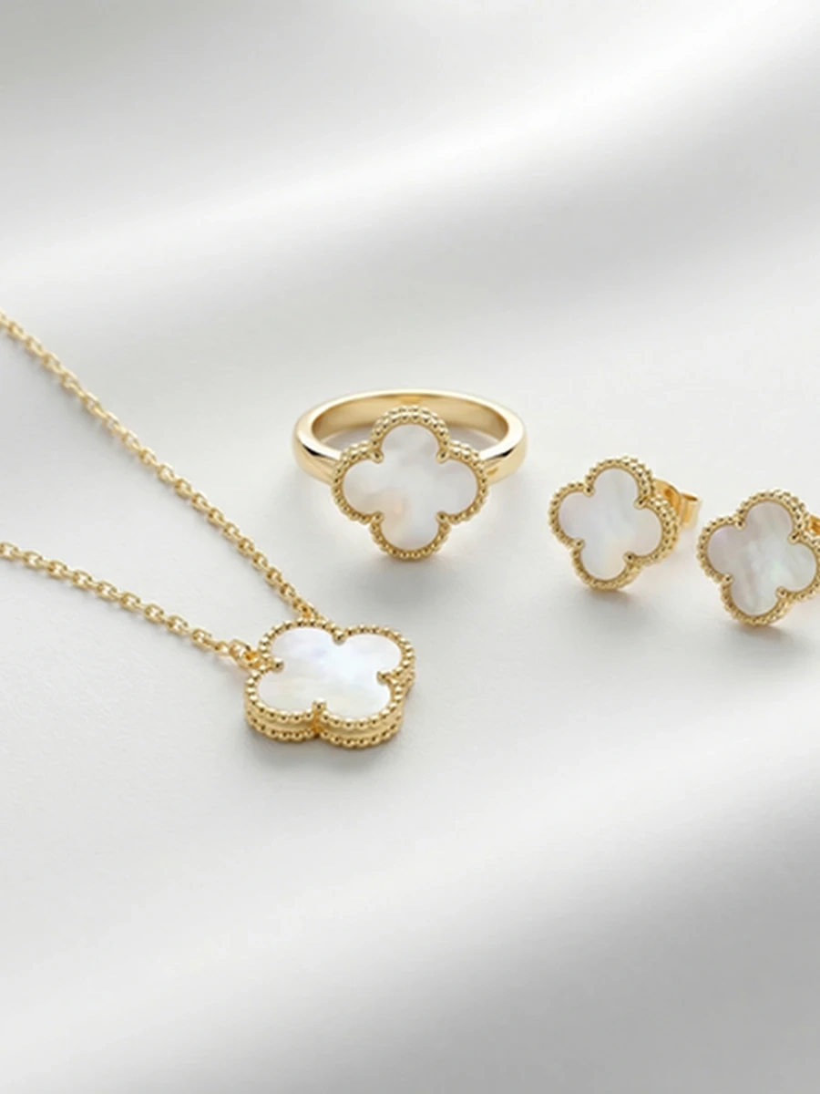 Комплект украшений Van Cleef: кулон и серьги, кольцо золотой, 17,5 размер кольца