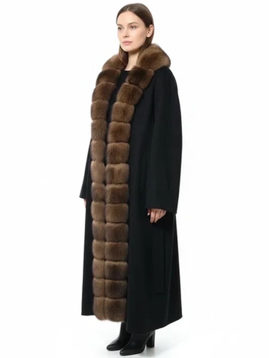 Женское длинное пальто MaxMara с отделкой из натурального меха