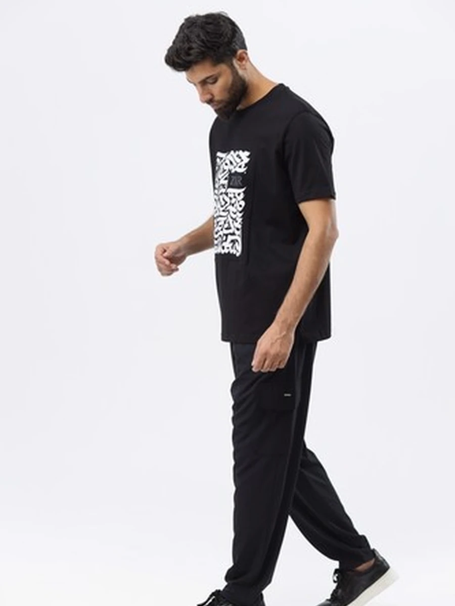 6776 Футболка ZIKR Black/White (48-M)
